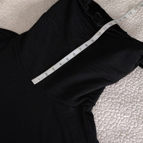 Capote S/M Bamboo Blend Faux Fur Black Poncho - Picture 10 of 17